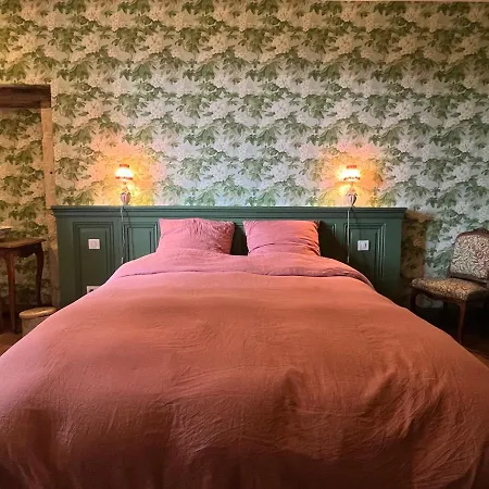 Le Clos Chalmon D'hote Bed & Breakfast