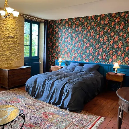 Le Clos Chalmon D'hote 4*